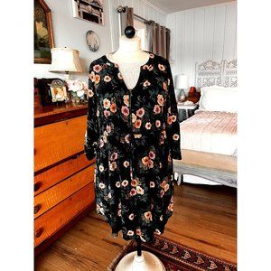 Torrid Sz. 3 22/24 Mauve Floral On Black Casual Knee Length Dress, Zip Front, Ci